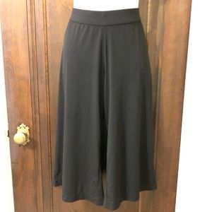 Lane Bryant gaucho style crops. Like new.